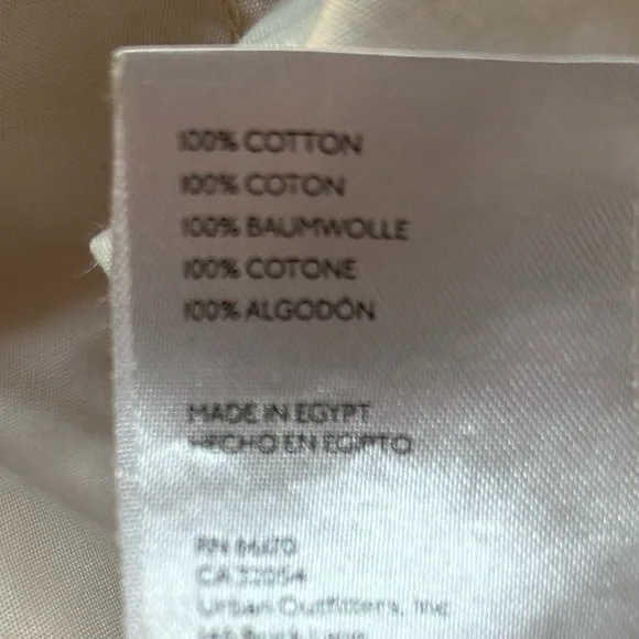 BDG High-Waisted Cowboy Jean in Cream at Urban Outfitters
BDG size 27 - Picture 9 of 16